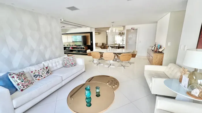 Cobertura Garden com Piscina,espaço gourmet 3 Suítes e 4 Vagas na Ponta Verde