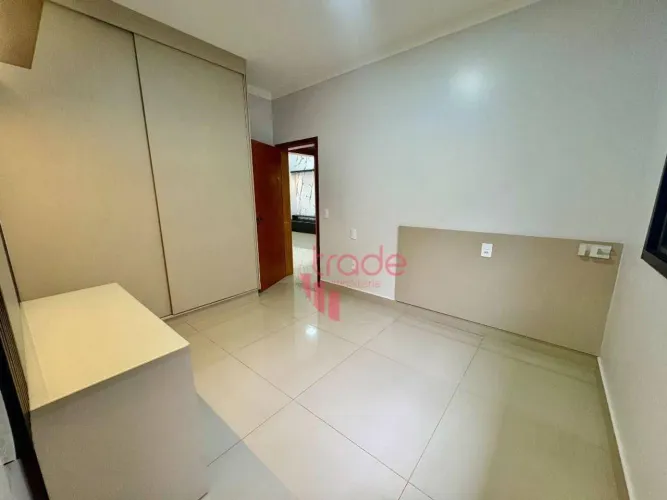Casa em Condomínio Fechado para Venda e Locação de 03 Quartos sendo todos Suítes no Bairro