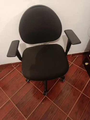 Vendo cadeira para home. Office
