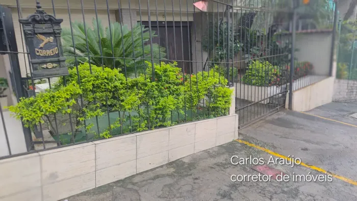 terceiro andar com elevador, amplo apartamento