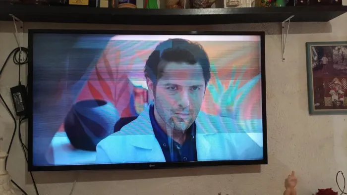 TV LG 43 polegadas troco por iPhone, geladeira ou freezer 