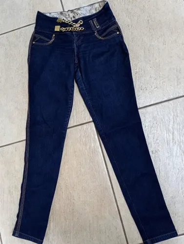 Calça jeans pit bull n42 modelo empina bumbum