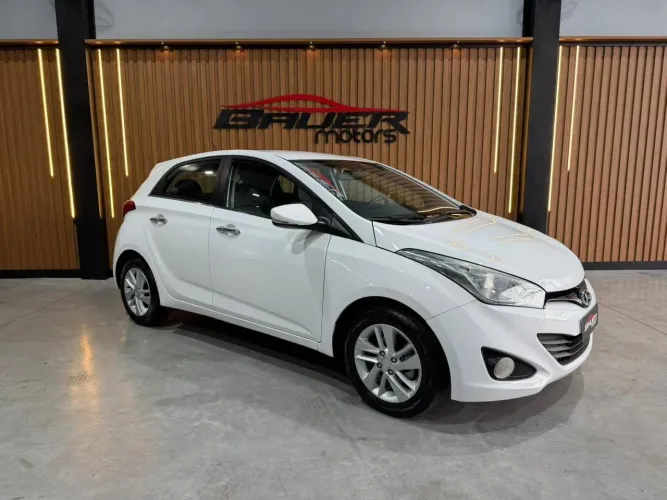 Hyundai HB20 Premium 1.6 Flex 16V Mec. 2014