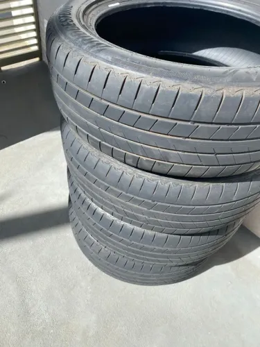 Pneus 225/55/R18