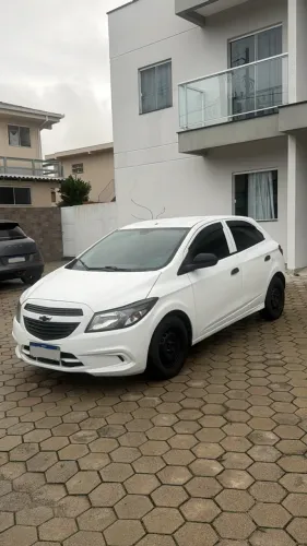 Chevrolet Onix JOY Hatch 1.0 8V Flex Mec. 4P 2018