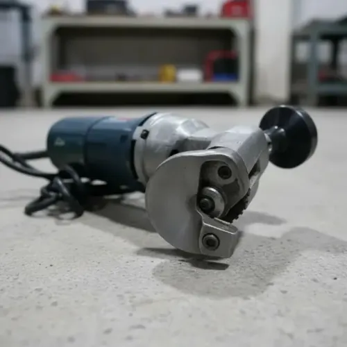 Tesoura Faca 2.8mm 500w Gsc 2,8 Bosch (Usado)