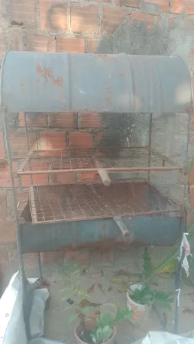 CHURRASQUEIRA PARA GALETO DUAS GRELHAS EM BOM ESTADO
