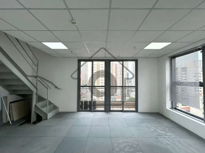 Conjunto Comercial Duplex, Alto Padrão no Brooklin, 2 banheiros, 1 vaga, 60m², proximo a A
