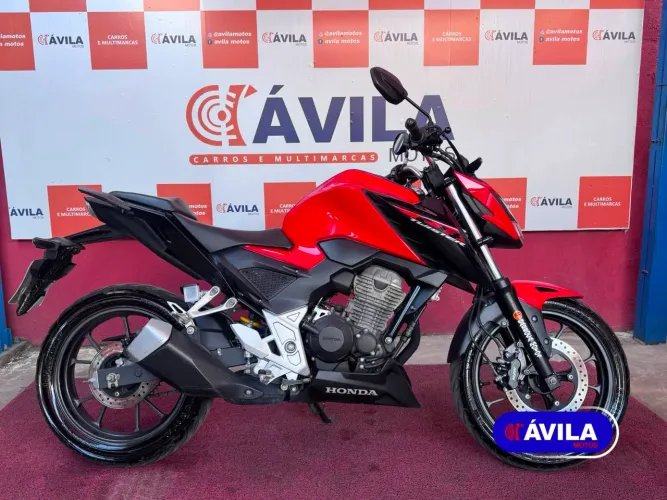 Honda CB 300F Twister 300 cc