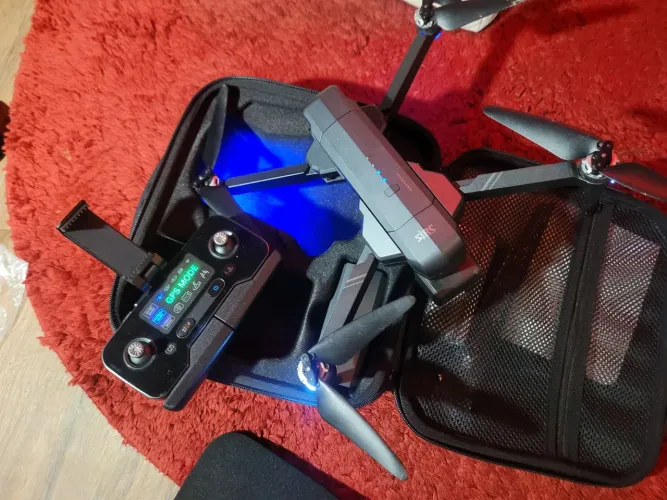 Drone SJRC F11 4k pro com defeito