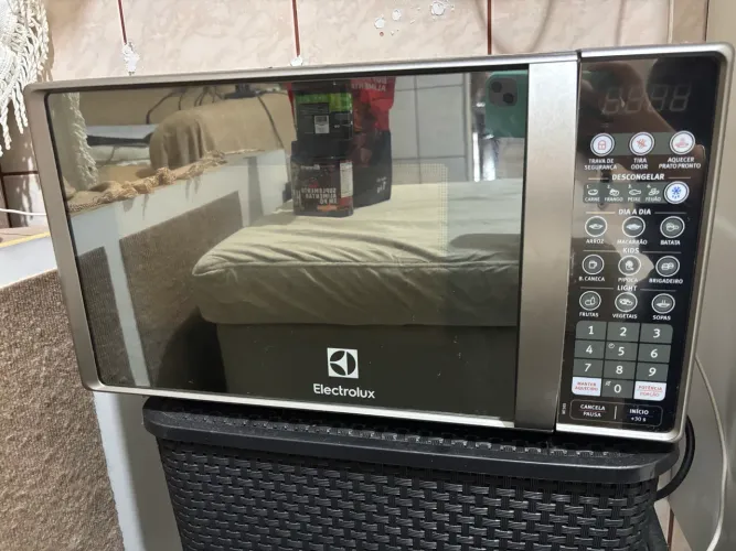 Microondas Eletrolux Inox - Perfeito Funcionamento