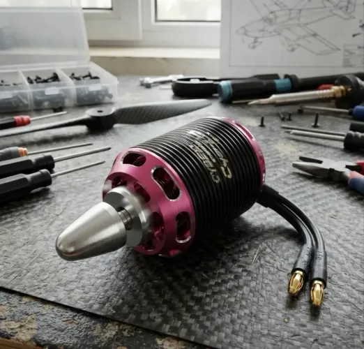 Motor Brushless Surpass Hobby C4260 V2 600KV 1500W - Novo