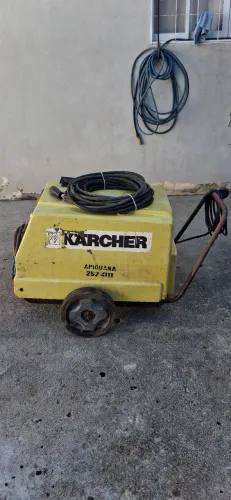 Máquina de lavar auto karcher