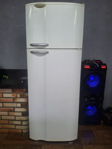 Vendo geladeira