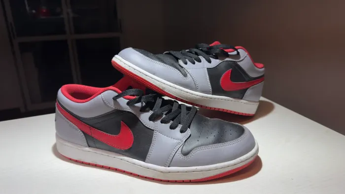 Nike Air Jordan 1 Low ?Black Light Smoke Grey Gym Red?