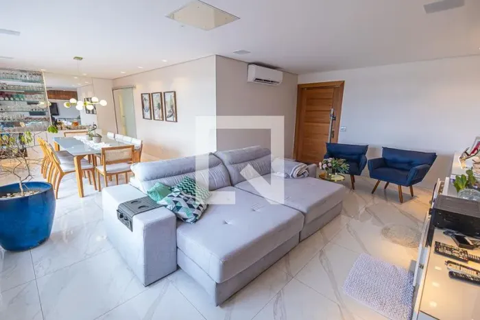 Apartamento à Venda - São José, 4 Quartos, 196 m2