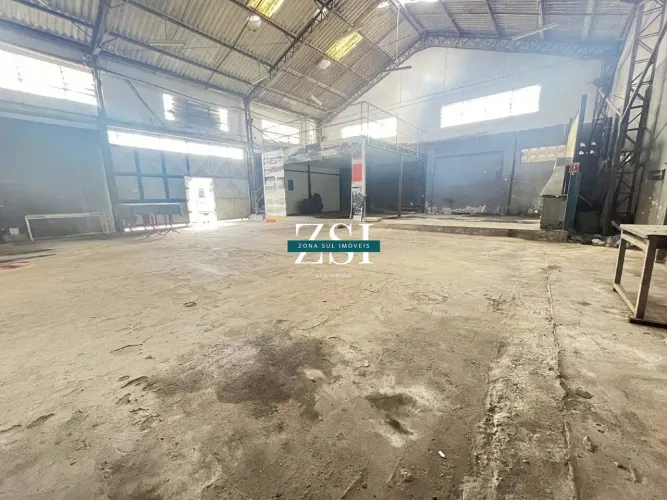 Galpão na Imbiribeira com 252 m², Aluga