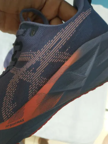 Tênis Asics novablast 5
