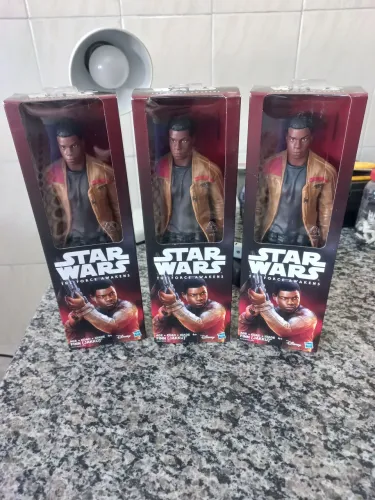 Boneco finn jakku star wars tamanho 1/6