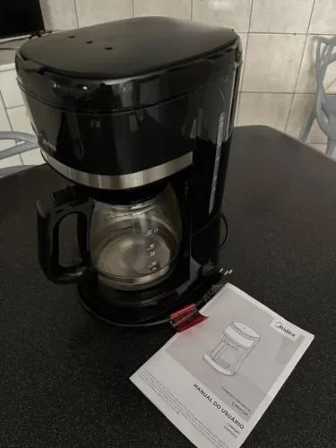 Vendo cafeteira MIDEA 37 litros