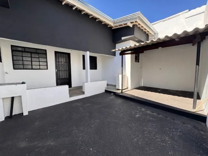 Casa com 2 dormitórios para alugar, 70 m² por R$ 1.900,00/mês - Parque dos Pinheiros - Hor