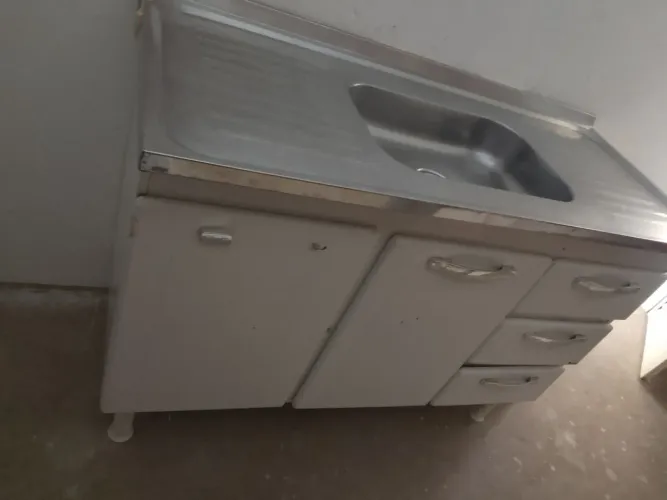 Vendo pia e balcão de aço inox 