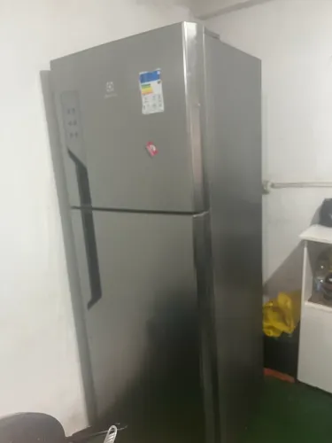 Vendo geladeira Electrolux
