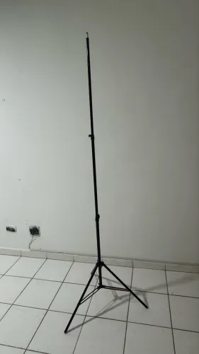 Kit 3 Tripés de Iluminação Fotográfica 2 Metros