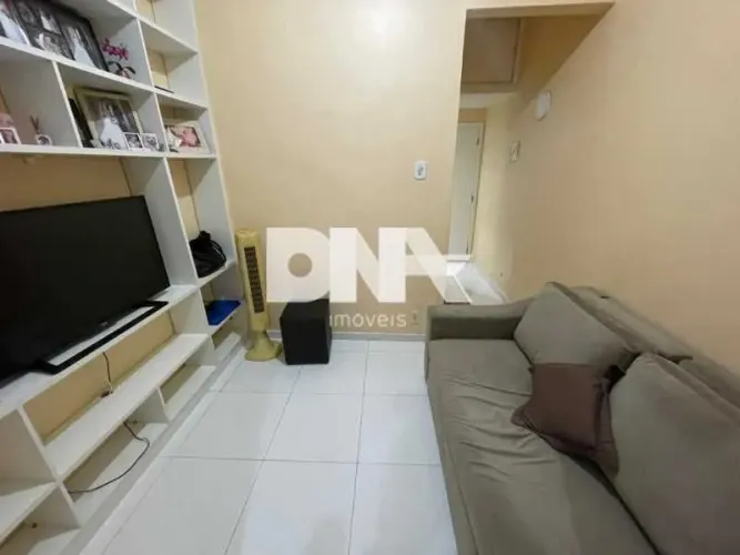 Kitnet/Conjugado - / Residencial / Centro