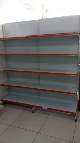 Gôndola de canto cada módulo R$ 600,00