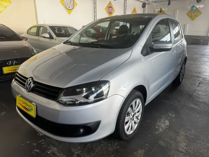 Volkswagen Fox 1.6 MI Total Flex 8V 5P 2013