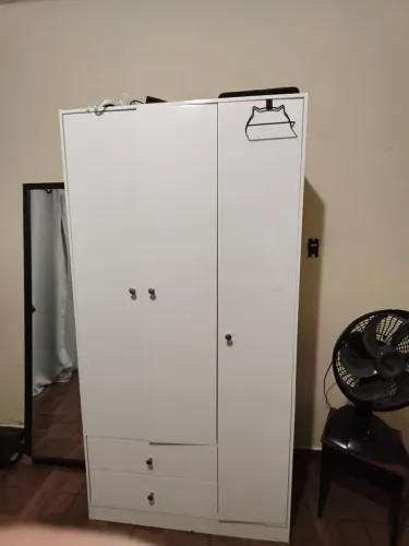 Guarda roupa e cômoda