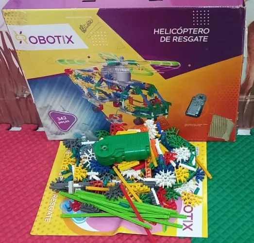 Blocos de Montar - Robotix - Helicóptero de Resgate motorizado
