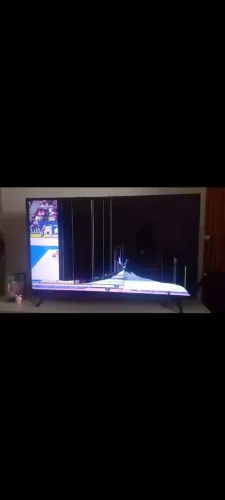 Tv LG prá retirada de pecas tela quebrada 