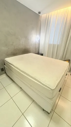 Cama box baú com colchão casal