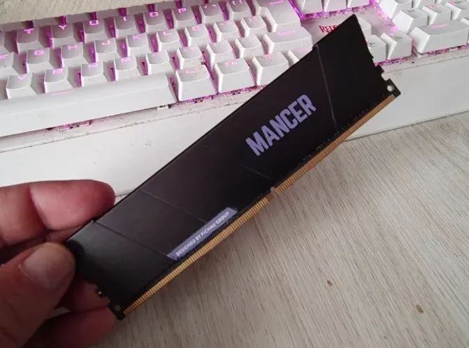 Memória DDR4 8GB 3200MHz