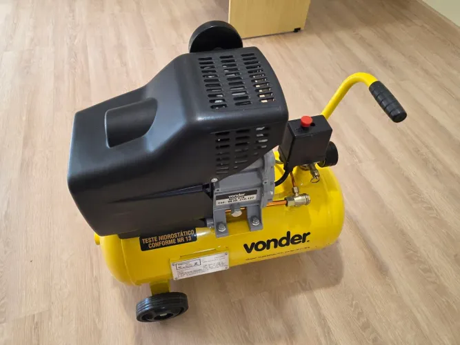 Compressor Vonder 21,6 Litros novinho (= 24 litros)