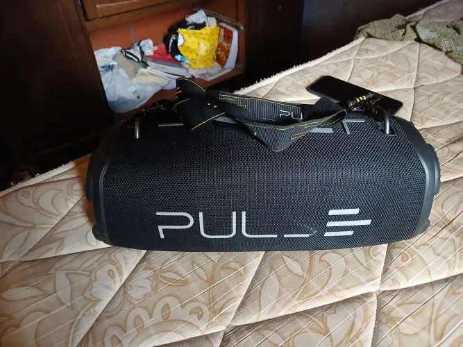 Caixa som pulse 619 troco ps3 funcionando ou ps4 com defeito liga e desliga