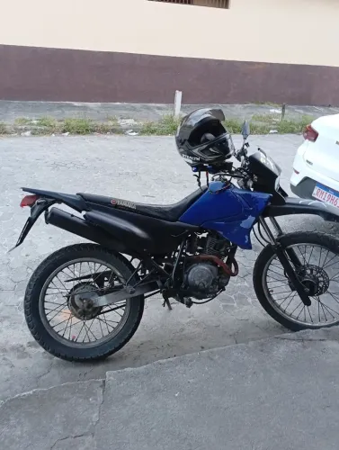 Vendo XTZ 125 completa com freio a disco 