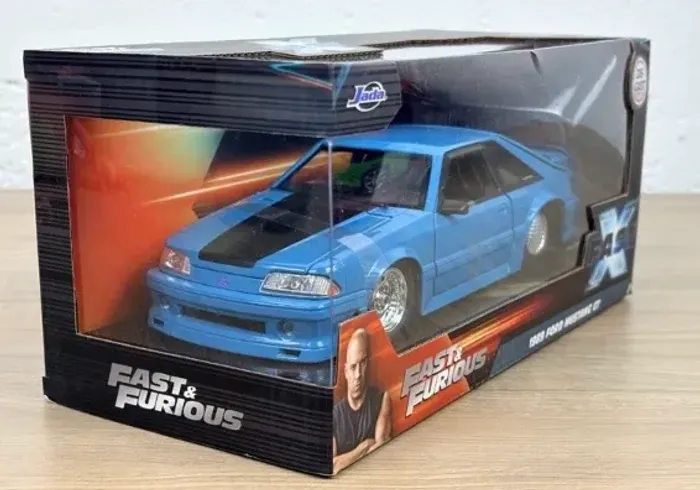 Miniatura 1989 Ford Mustang GT 1:24 - Velozes e Furiosos - Jada Toys