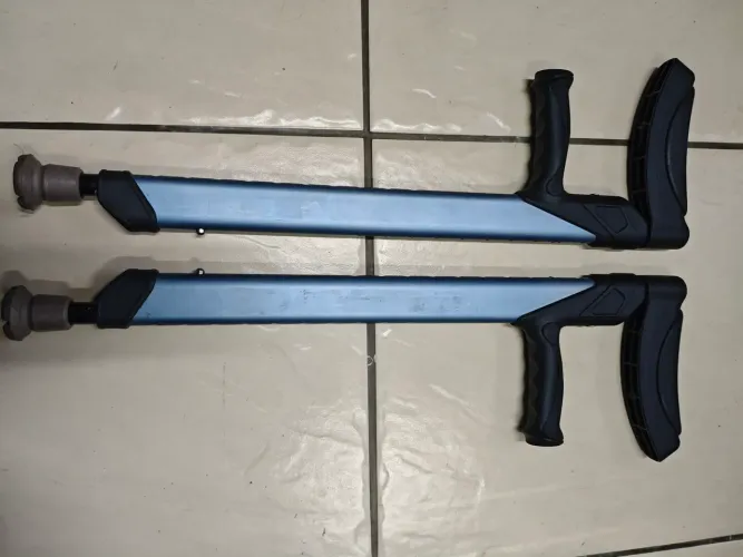 Par de muletas Retrátil - Compactavel