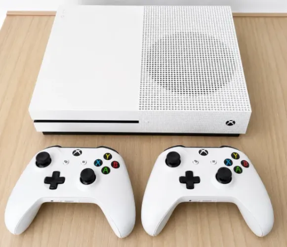 X BOX ONE 1 TB