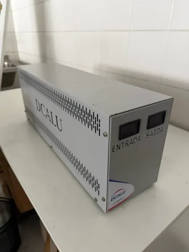 Estabilizador de voltagem 5KVA - 220v
