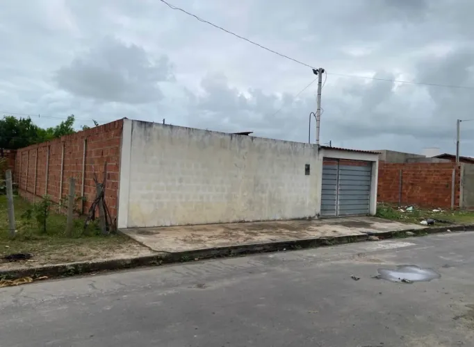 Casa a em marechal ( leia a descrição)