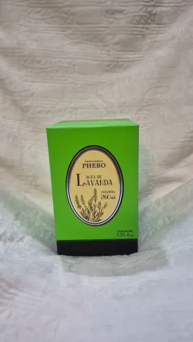 Colônia Águas de lavanda Phebo