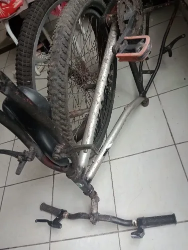 Bicicleta desmontada