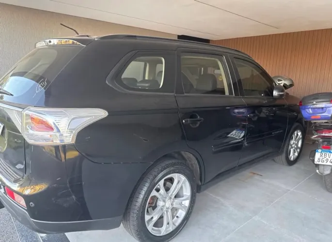Mitsubishi Outlander 2.0 16V 160cv Aut. 2015
