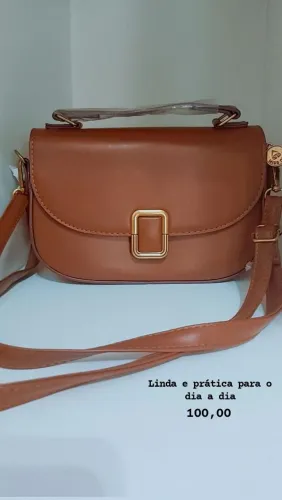 Bolsa e carteira linda e de qualidade e marca