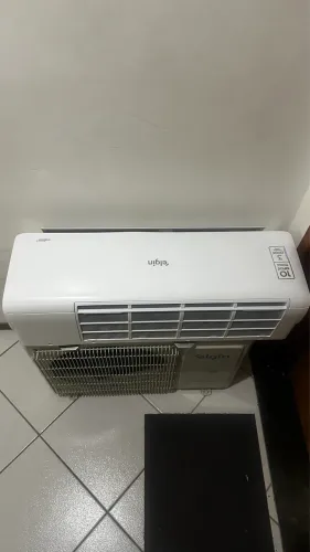 Ar condicionado NOVO Elgin com 9.000btus | Na garantia ainda com 8 meses de uso