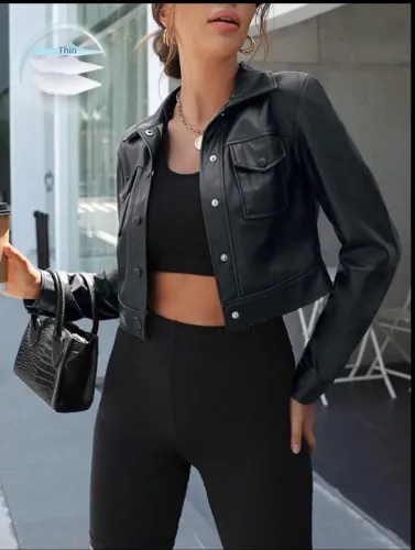 Jaqueta cropped couro fake preta, tamanho M nunca usada